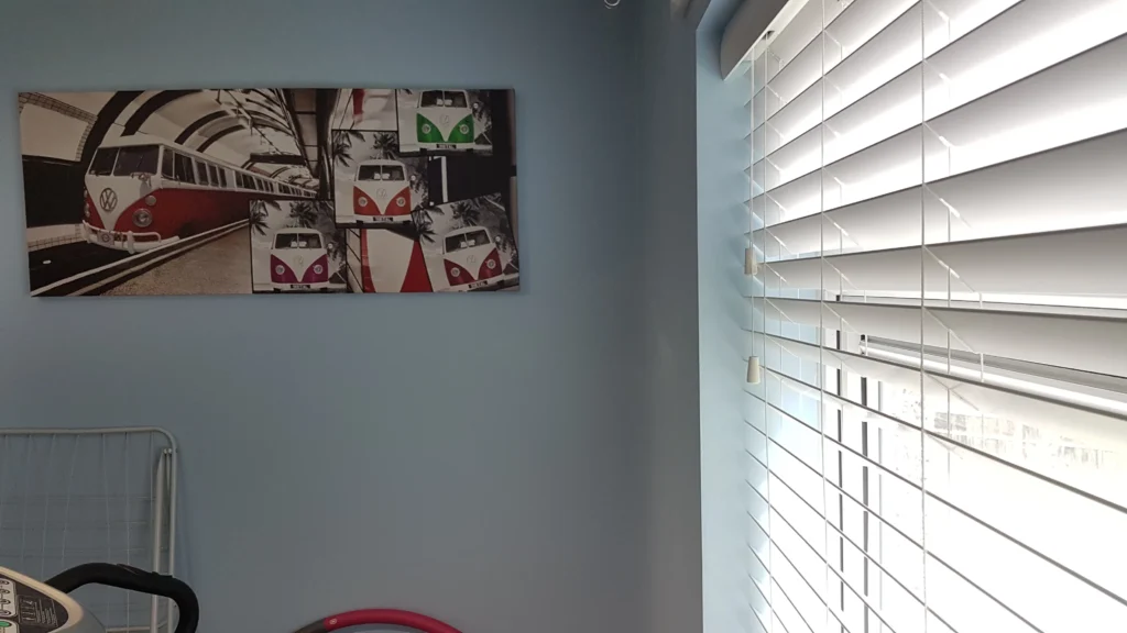 Perfectblindsuk.co.uk - Fauxwood Venetian Blinds