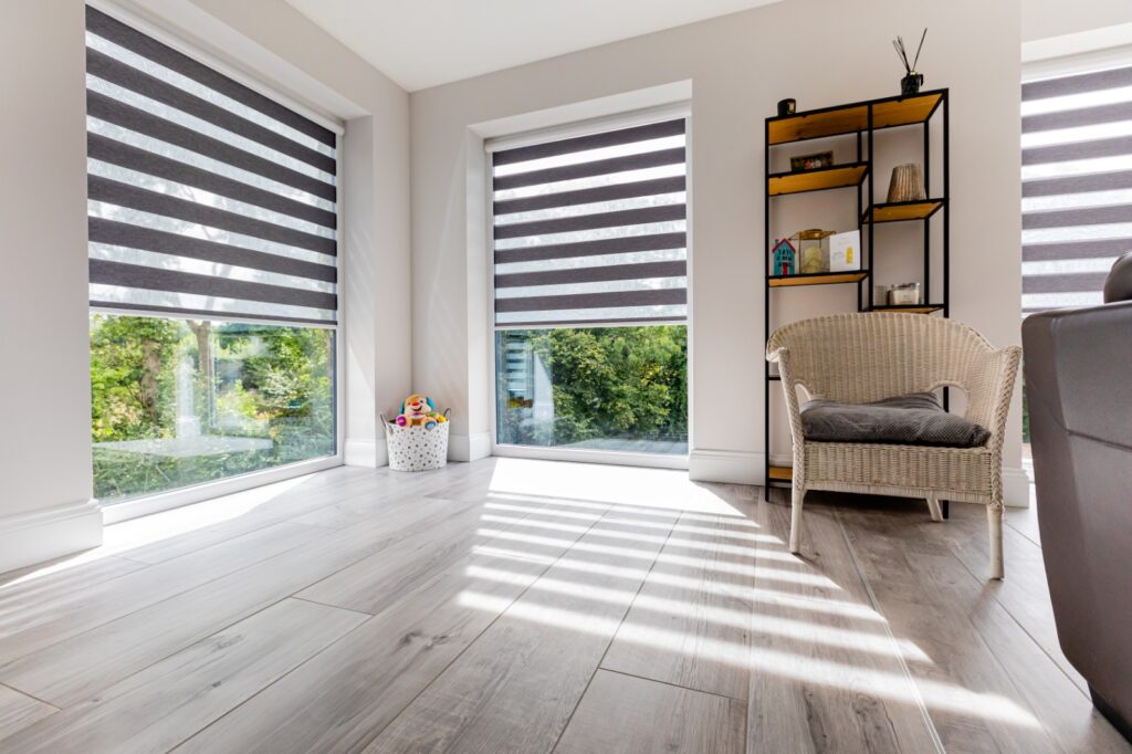 Perfectblindsuk.co.uk - Day & Night Perfectly Fitted